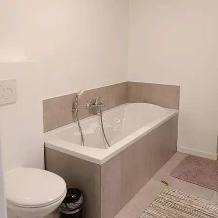 Prachtig Duplex Met Balkon Te Wenduine * デ ハーン